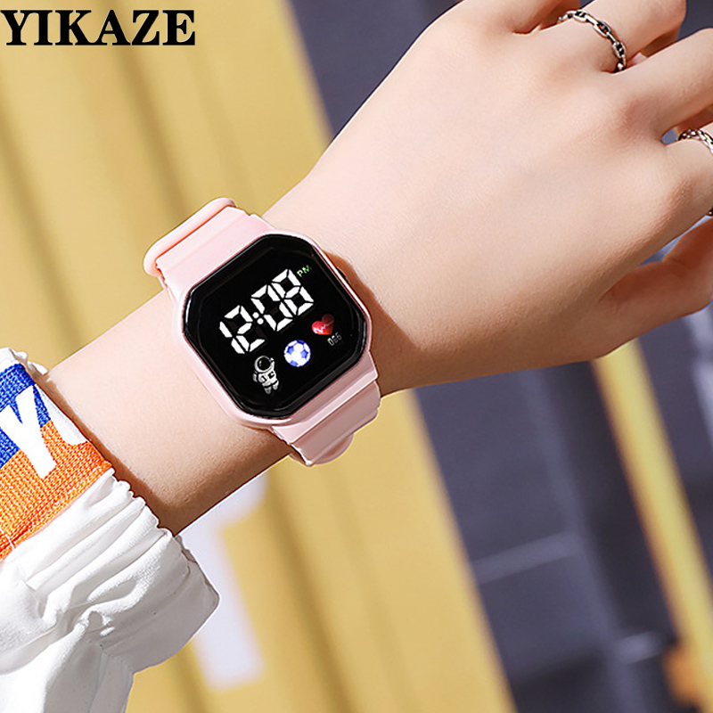 Orologio per bambini Sport LED - Smartwatch Watches For Girls recensione e prezzo